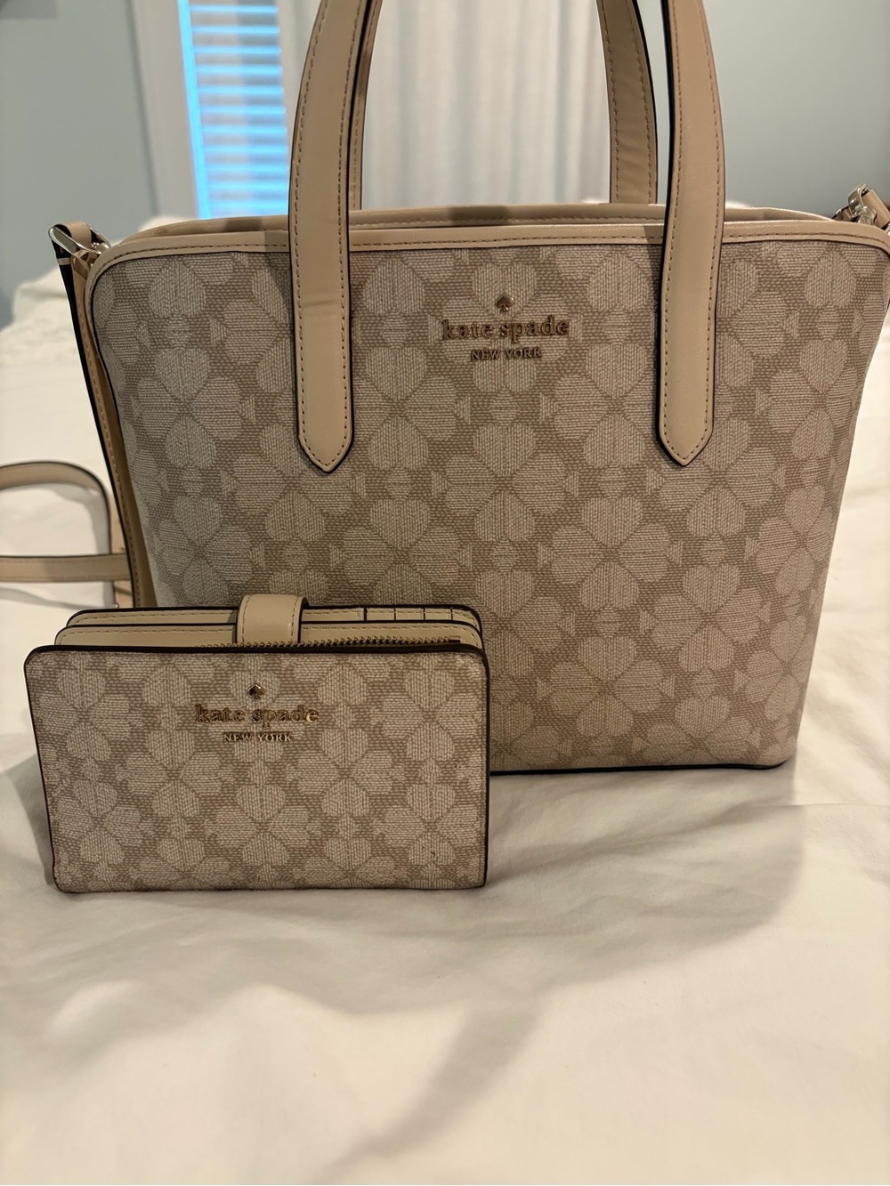 Kate Spade Signature Floral Beige Leather Crossbody Purse and Wallet